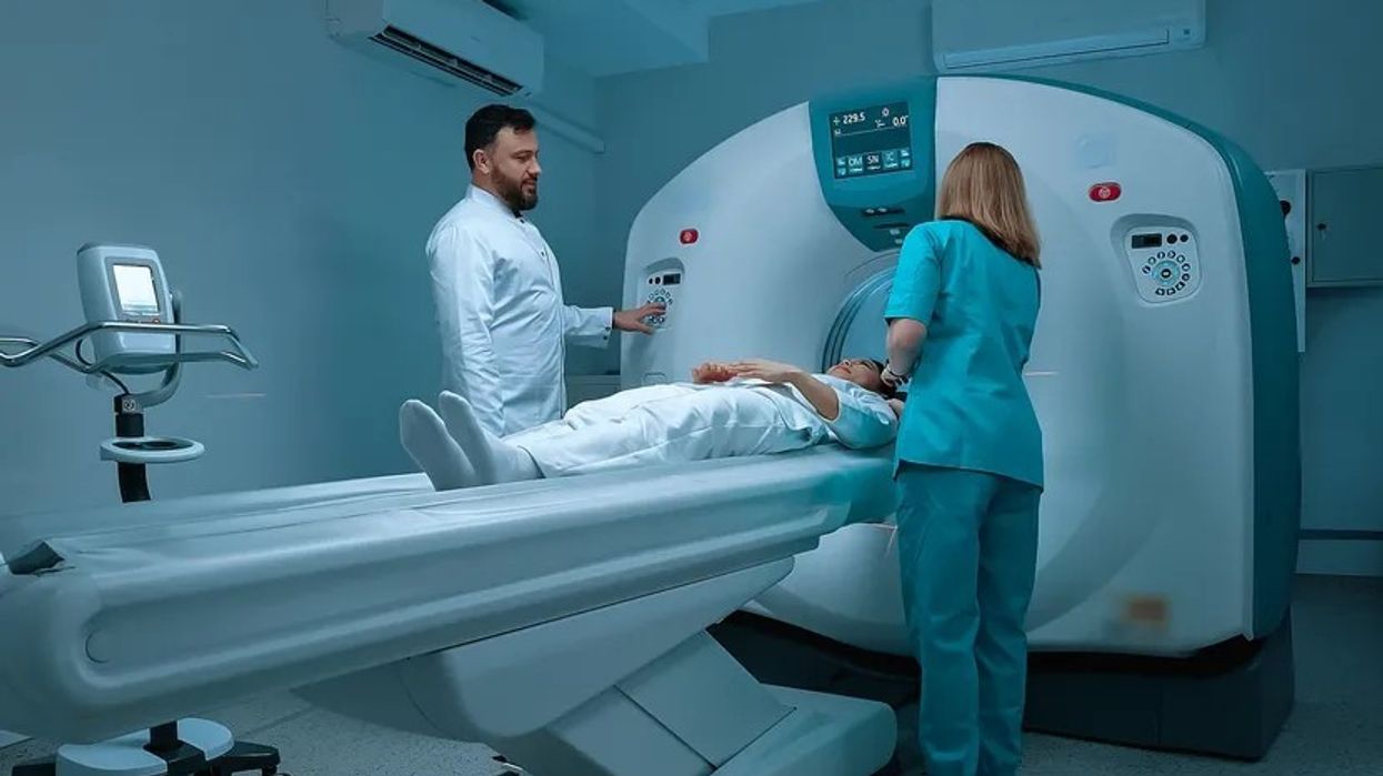 Rezonanca magnetike pa frikë: 9 gjëra që duhet t’i dini para ekzaminimit Rezonanca magnetike pa frikë: 9 gjëra që duhet t’i dini para ekzaminimit