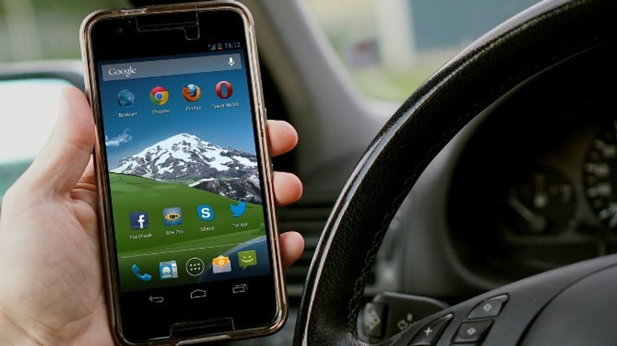 Sa shpesh përdoret telefoni para një aksidenti - studimi amerikan sjell shifra alarmante Sa shpesh përdoret telefoni para një aksidenti - studimi amerikan sjell shifra alarmante