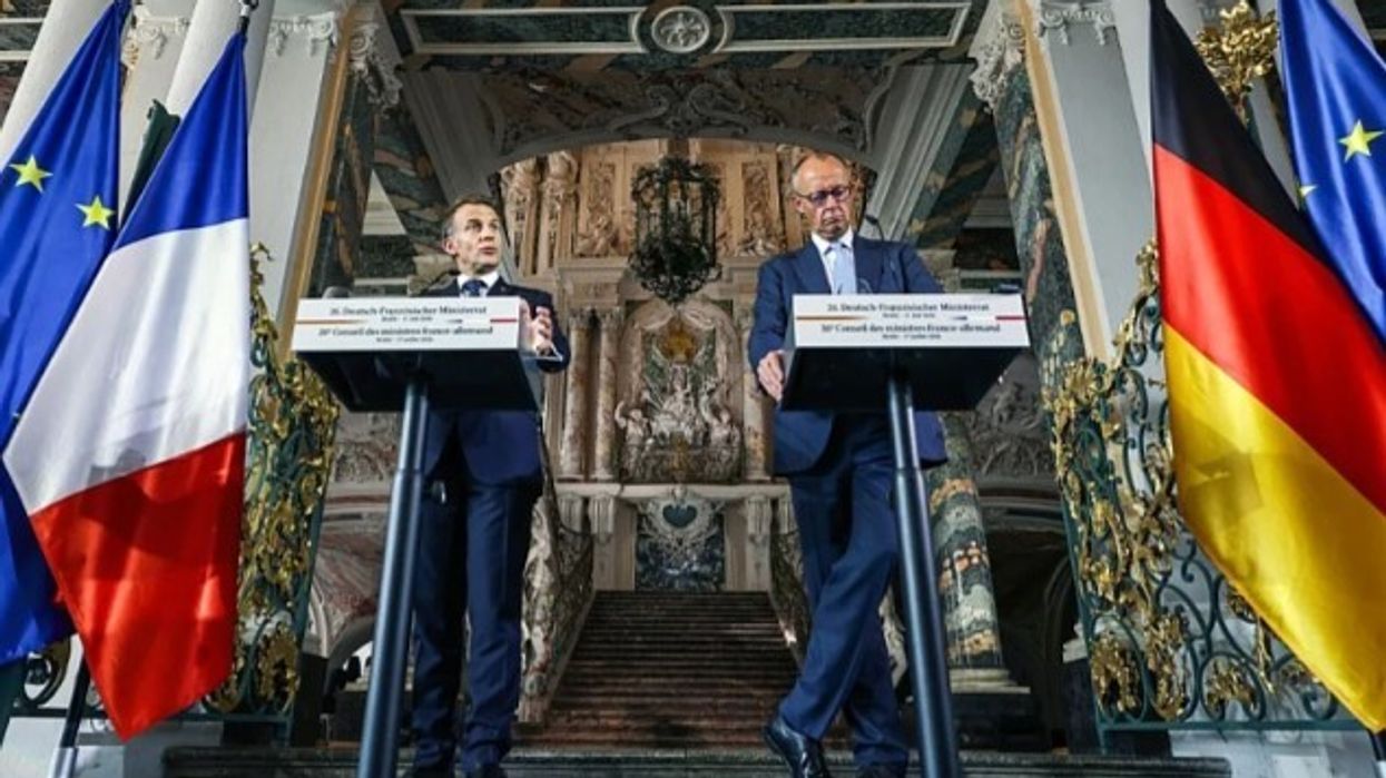Germany and France support plan to remove veto on EU foreign policy issues Germany and France support plan to remove veto on EU foreign policy issues