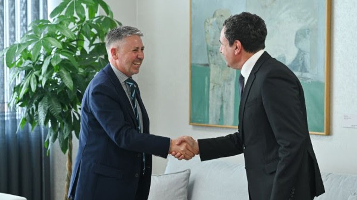 Kurti takon ambasadorin e ri jo-rezident të Australisë Kurti takon ambasadorin e ri jo-rezident të Australisë