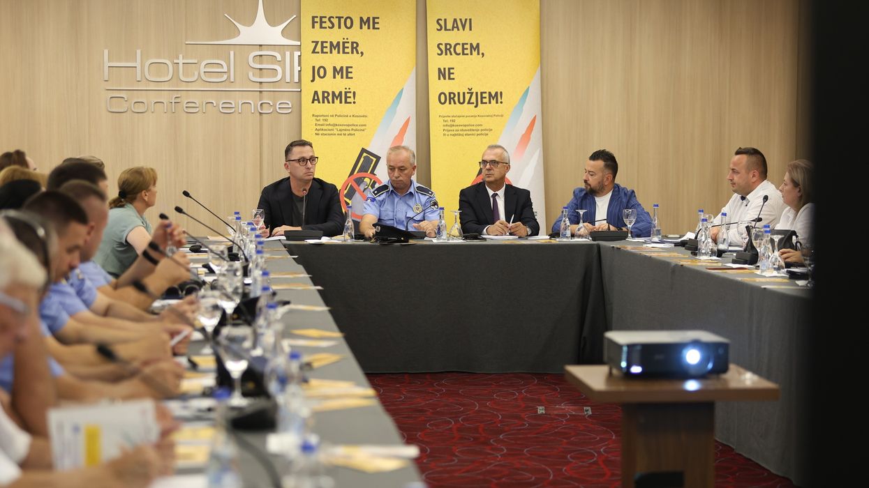 Rritet për 83.3% numri i rasteve të raportuara për të shtënat festive, krahasuar me periudhën e vitit të kaluar Rritet për 83.3% numri i rasteve të raportuara për të shtënat festive, krahasuar me periudhën e vitit të kaluar