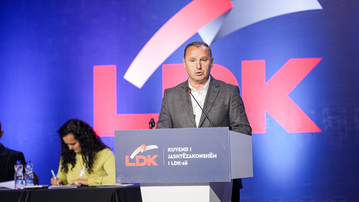 Kundërshtoi Sejdiun për president, Zemaj reagon pas kritikave: LDK-ja nuk është pronë e askujt