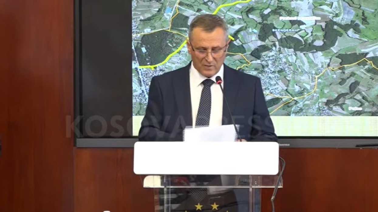 Dorëzohet aktakuzë ndaj 35 personave për krime lufte në lagjen e Jasharajve në Prekaz
