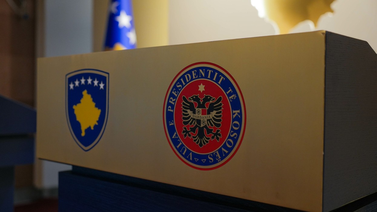 Gjashtë kushtet, Aleanca insiston në takim publik me LVV-në për Presidentin