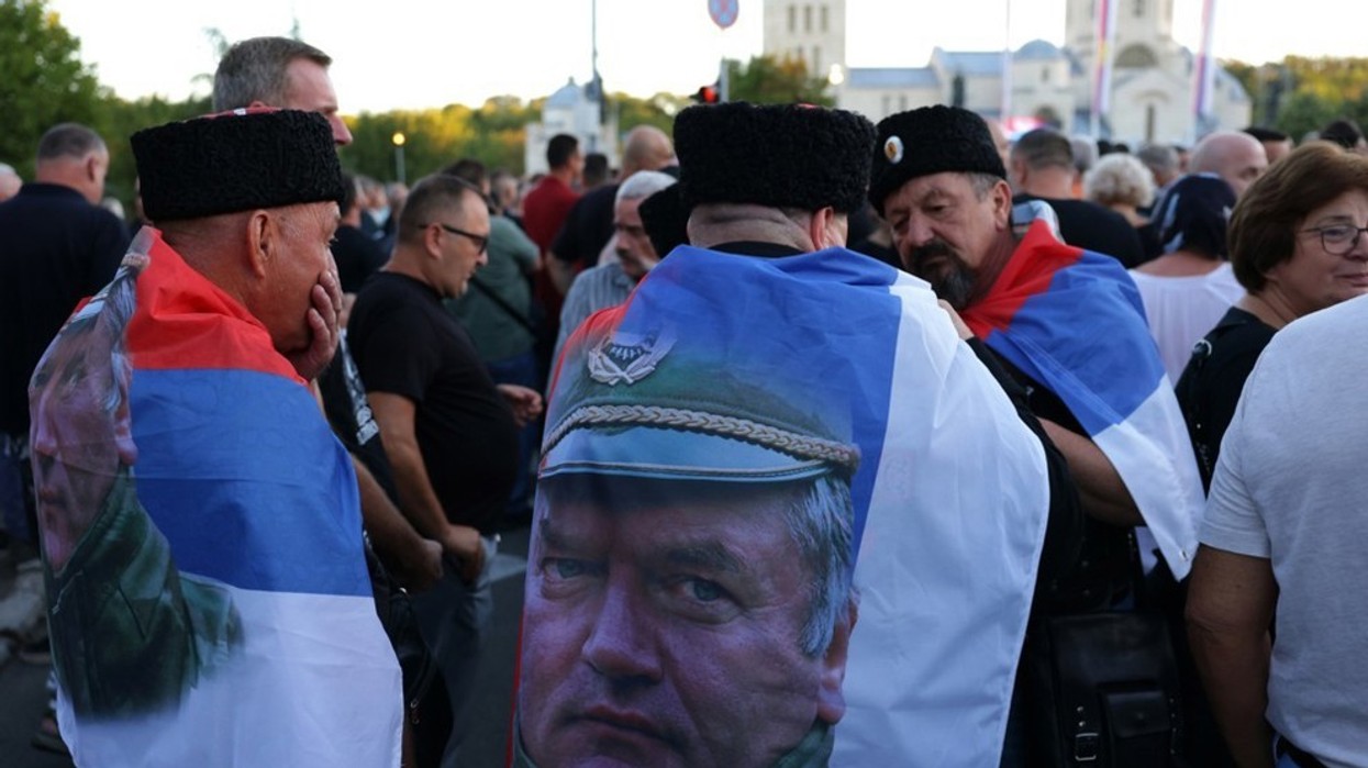 Telekomi i Bosnje e Hercegovinës ndërpreu sinjalin për kanalet në Republikës Serbe për shkak të transmetimit të funeralit të Mladiqit