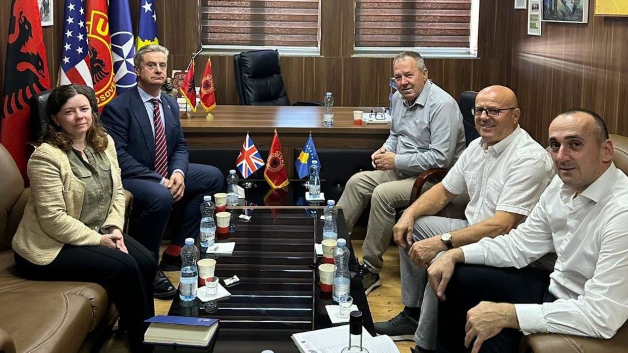 Gucati dhe Hargreaves diskutojnë zhvillimet që lidhen me veteranët e UÇK-së