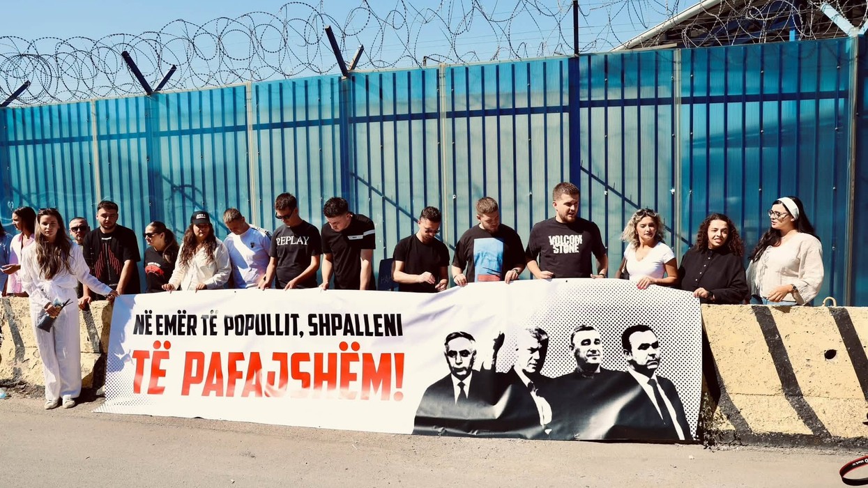 “Liria Ka Emër” me mesazh para EULEX-it: Në emër të popullit, shpalleni të pafajshëm