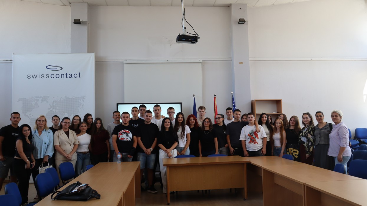 Ligjëratë edukative për promovimin e produkteve vendore në kuadër të fushatës “Toka Jonë, Shija Juaj”