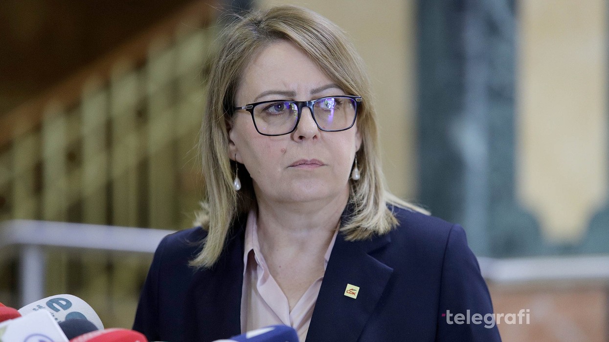 Thellohet kriza në LDK, Bajrami-Abdixhikut: Je humbës i trefishtë i zgjedhjeve