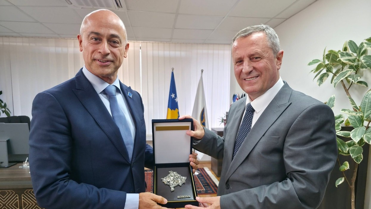 Isufaj pret në takim shefin e ri të EULEX-it, në fokus sundimi i ligjit