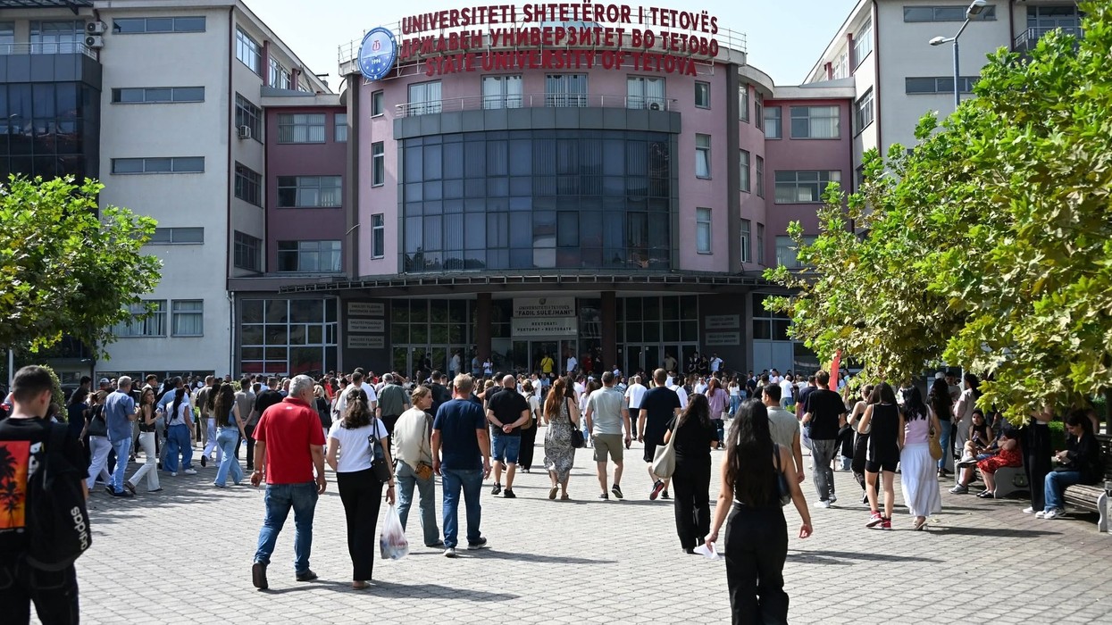 Në Universitetin e Tetovës më 9 shtator fillon afati i dytë i regjistrimit për vitin akademik