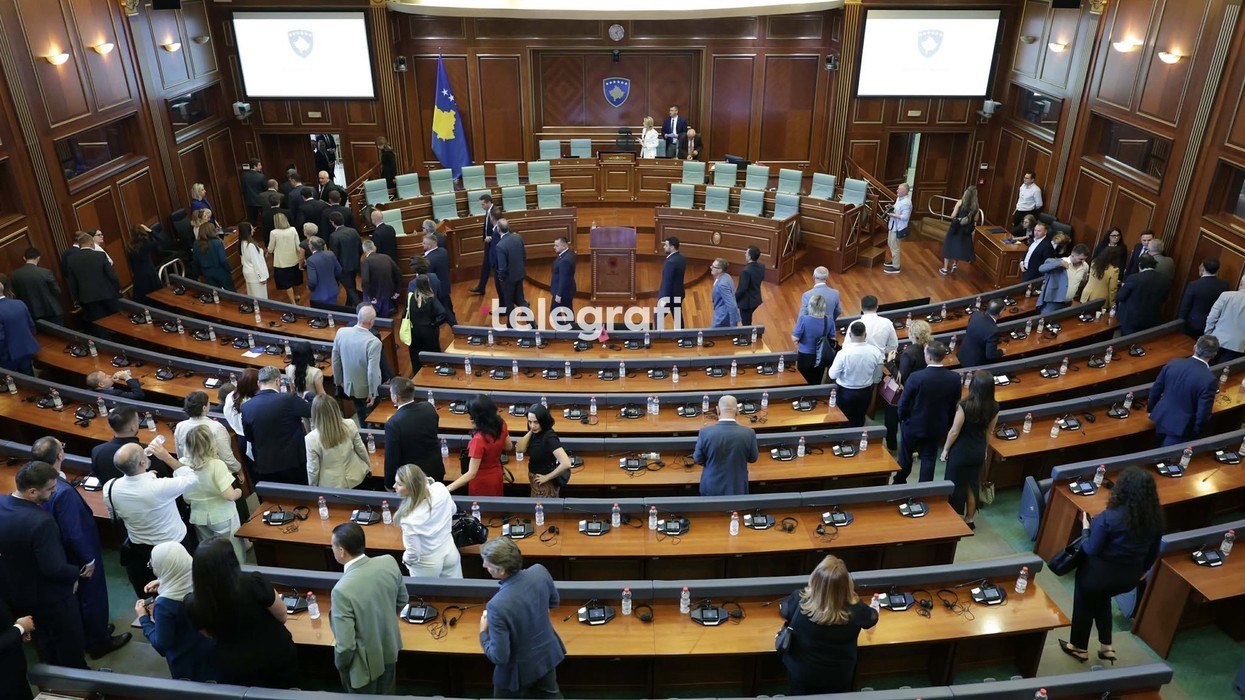 Nuk ka pajtim për nënkryetarët, seanca vazhdon të premten