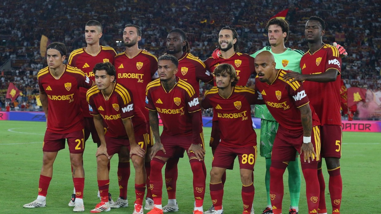 Jo reklamë, por solidaritet – Roma ndryshon fanellën ndaj Fenerbahces për një kauzë të madhe