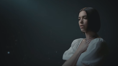 2018/11/dua-lipa-1.png