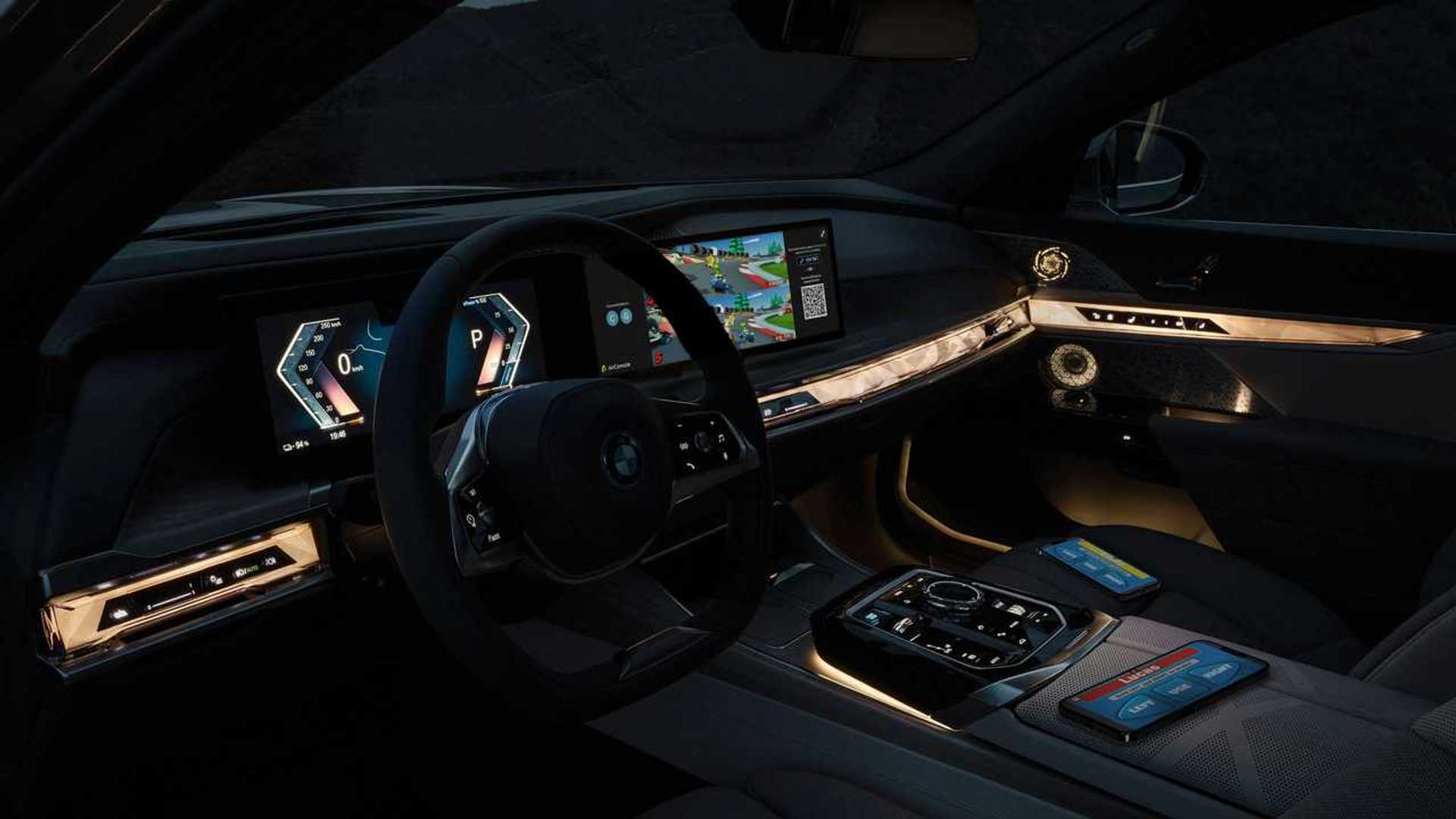 2023/03/bmw-curved-display-video-games.png