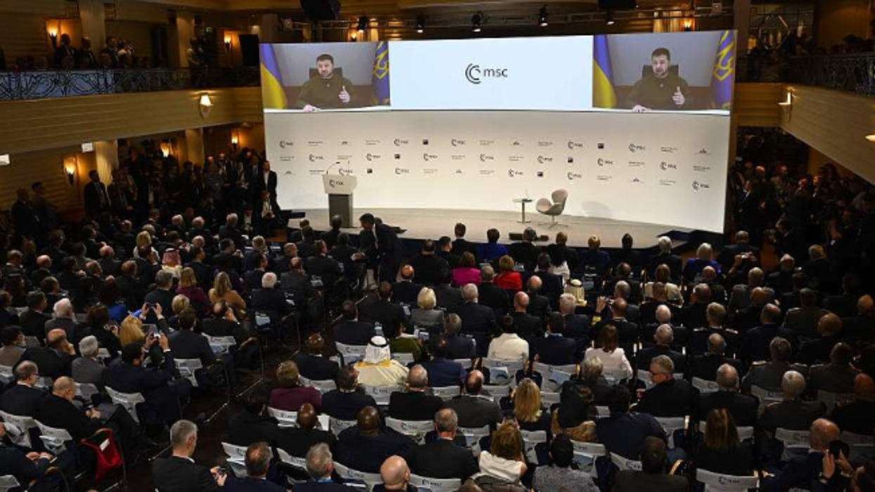 Udhëheqësit botërorë mblidhen për Konferencën e Sigurisë në Mynih - Trump fton Rusinë dhe Ukrainën në një takim trepalësh