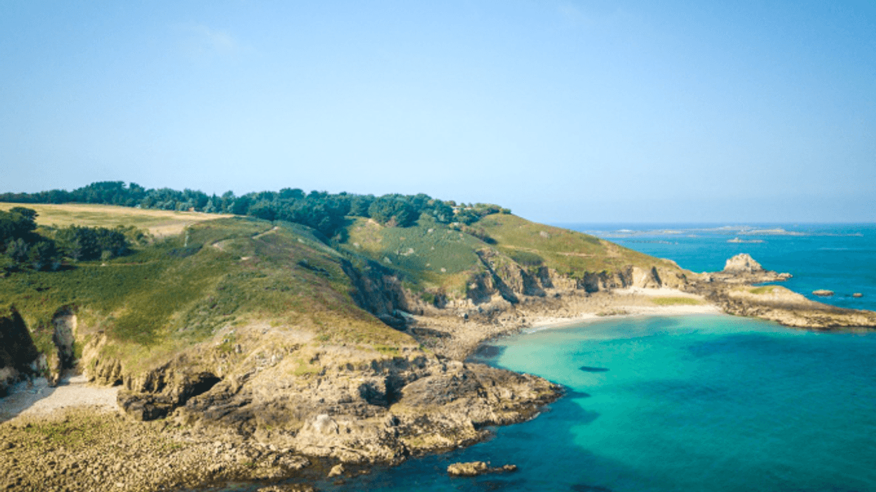 Ishulli "magjik" ku veturat dhe biçikletat janë të ndaluara
