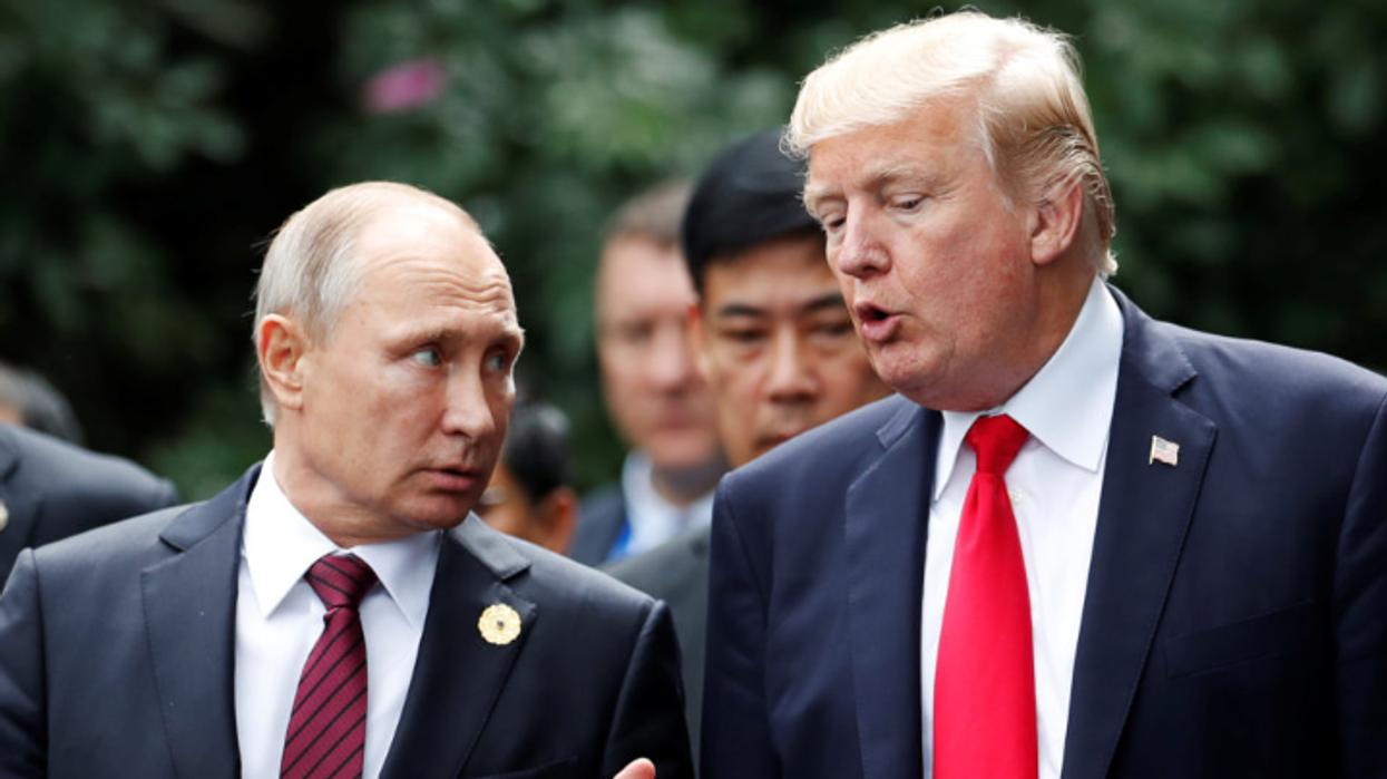 Zelenskyt iu referua si diktator, por çfarë tha Trumpi kur u pyet nëse mendonte se edhe Putini ishte i tillë?