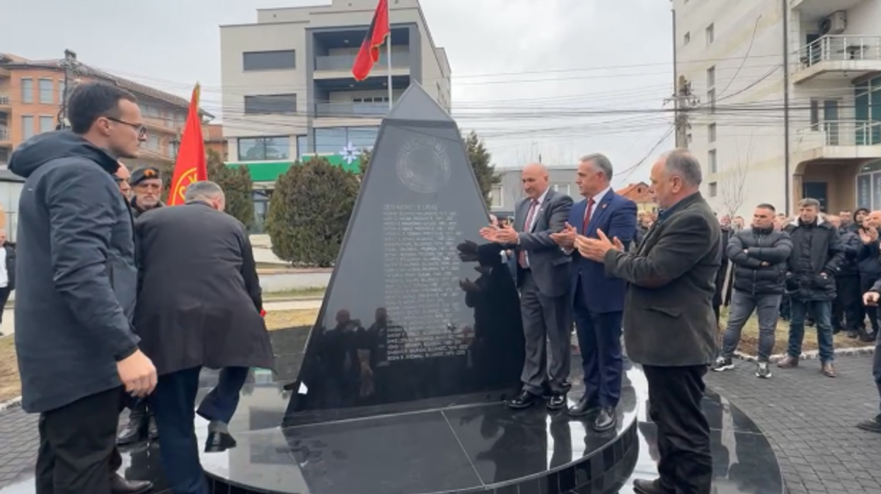 Gjilani nderon dëshmorët e UÇPMB-së – zbulohet obelisku përkujtimor