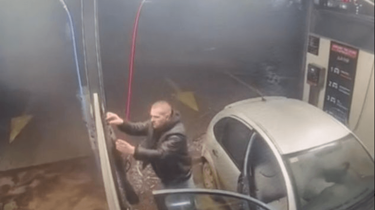 Policia kërkon bashkëpunimin e qytetarëve për identifikimin e një personi të dyshuar për vjedhje në Prishtinë