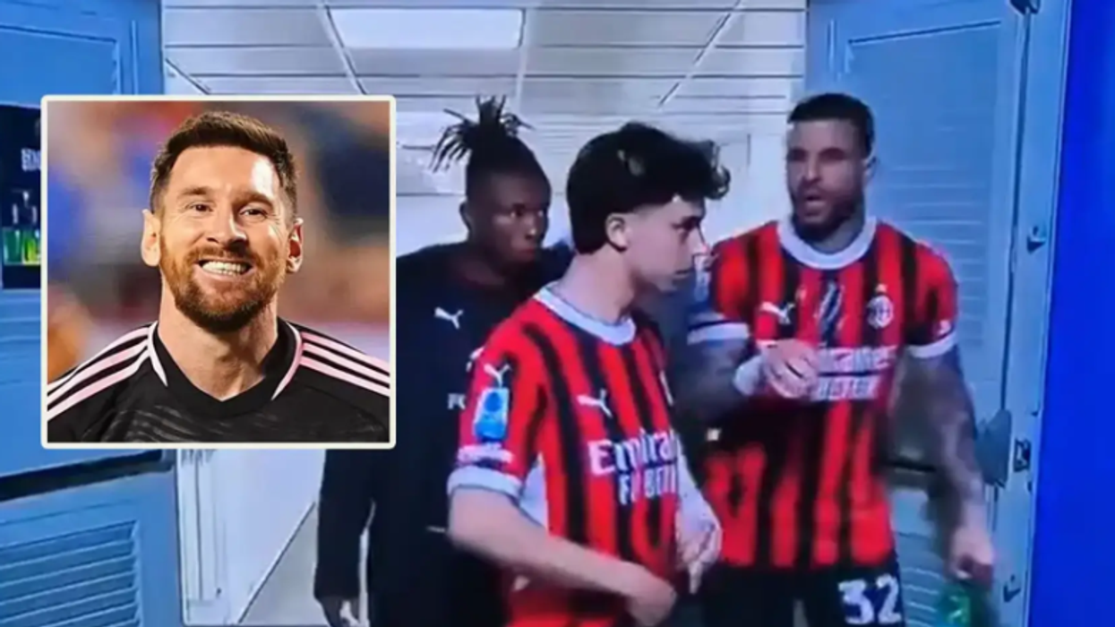 Publikohen pamje nga fusha që e detyruan Walkerin t'i thoshte Felixit "nuk je Messi"