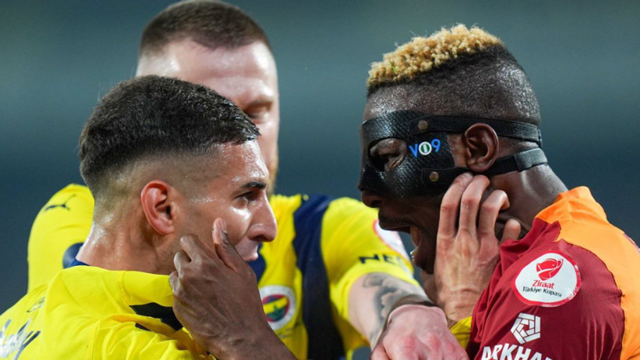 Osimhen vendos derbin e tensionuar të Stambollit, Feneri mund të mbetet pa trofe me Mourinhon