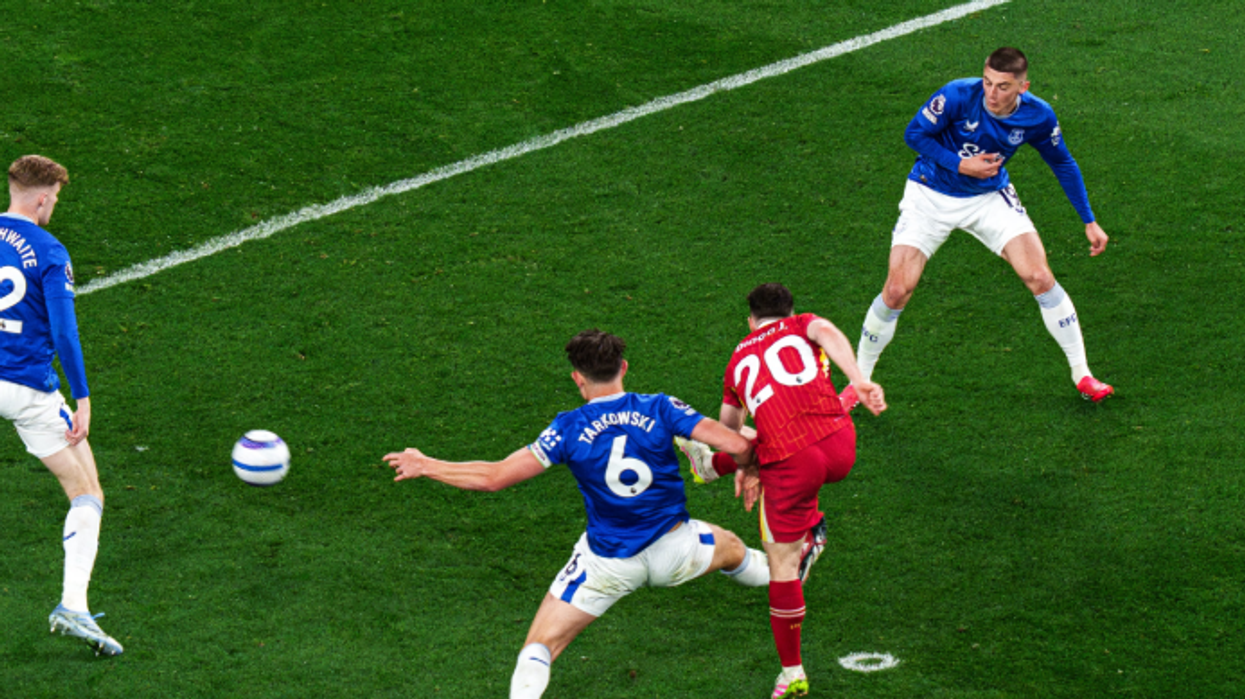 Liverpooli me fitore minimale ndaj Evertonit vazhdon sigurt drejt titullit kampion