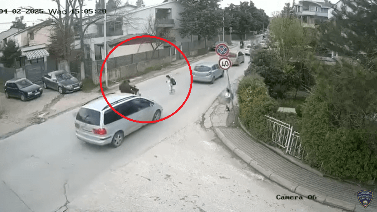 Kapet nga policia personi që me moped goditi një 8-vjeçare në Shkup