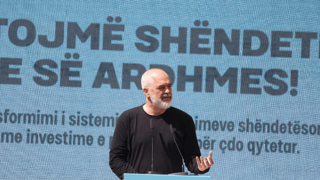 Marrëveshja për shërbimin shëndetësor, Rama: QSUT-ja do të kthehet si pikë referimi për Ballkanin