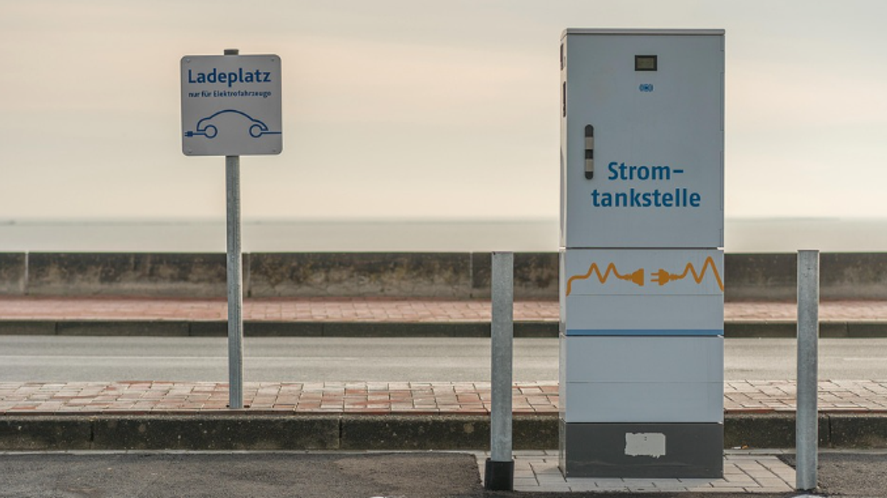 Gjermania ka një problem të ri - shumë stacione karikimi për vetura elektrike