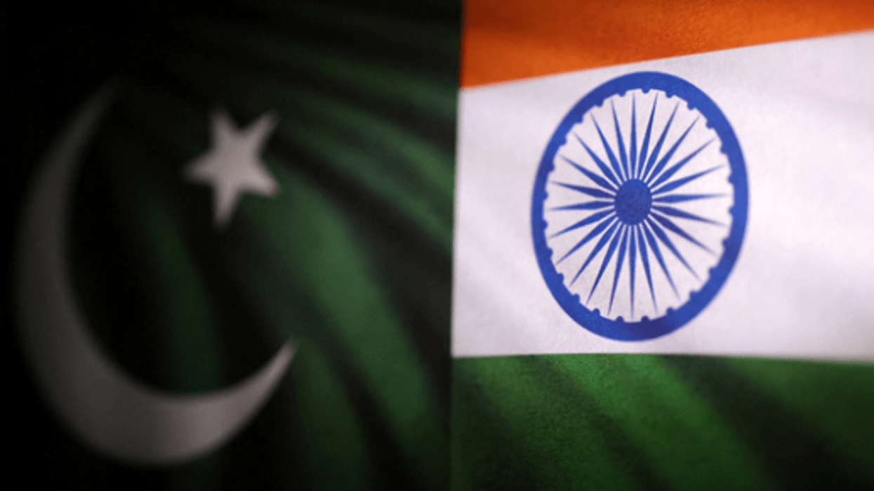 India ndalon të gjitha importet nga Pakistani