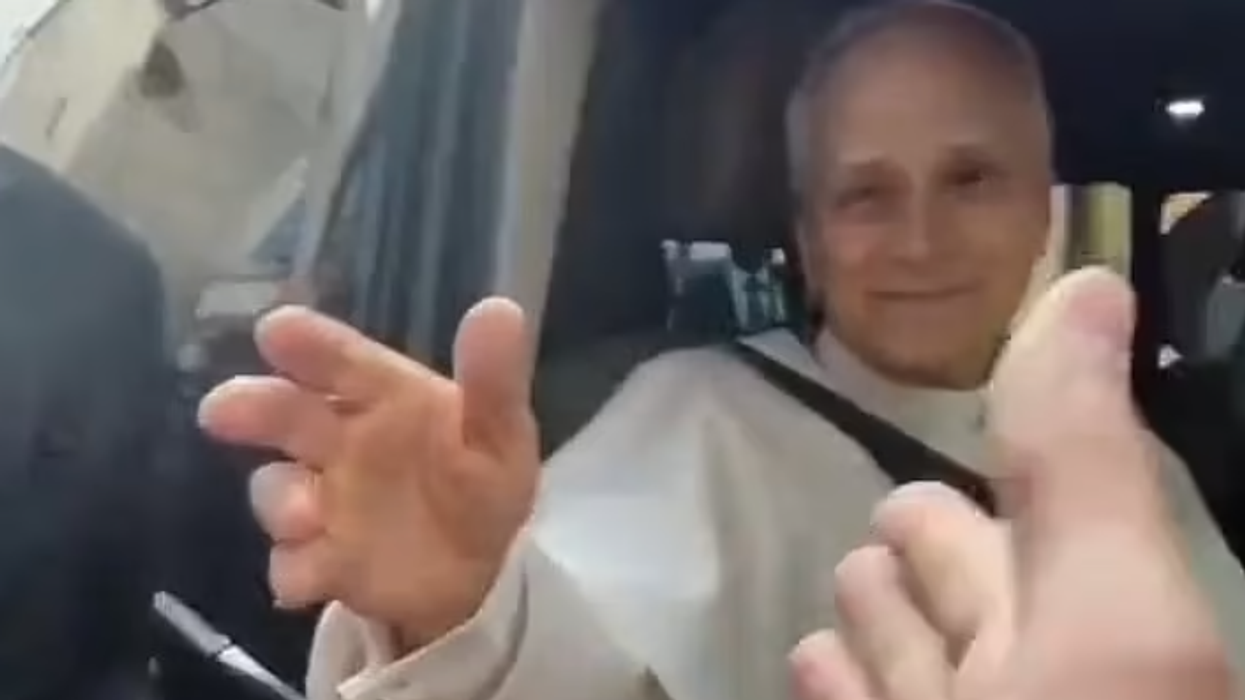 Papa Leo i tregon tifozit se cilin gjigant evropian e mbështet