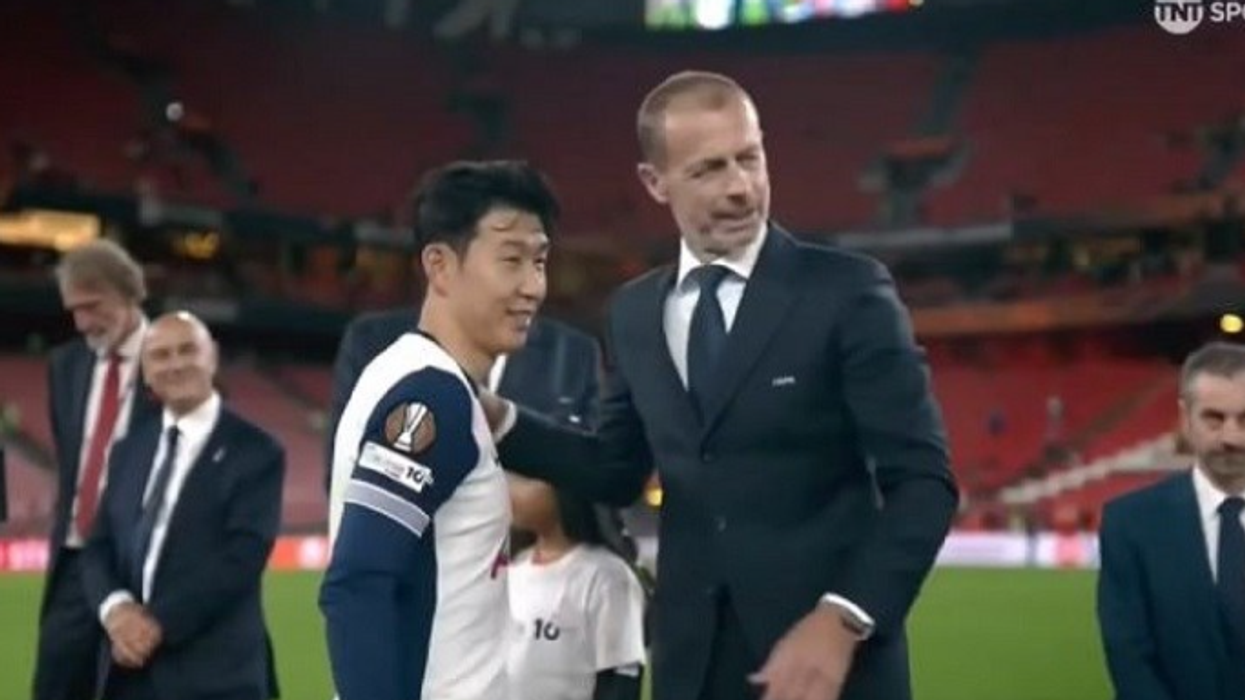 UEFA i kërkon falje Tottenhamit për gabimin amatoresk që bënë para dorëzimit të trofeut të Ligës së Evropës