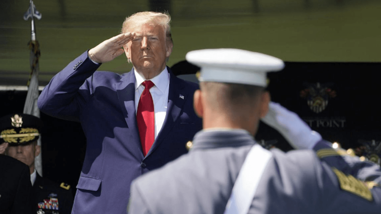 Përvjetori i ushtrisë dhe ditëlindja e Trumpit, Amerika përgatitet për një paradë të madhe ushtarake