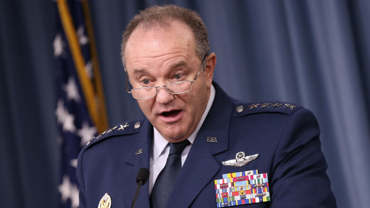 Si ka mundur të parandalohet sulmi i Putinit në Ukrainë, tregon ish-komandanti i NATO-s