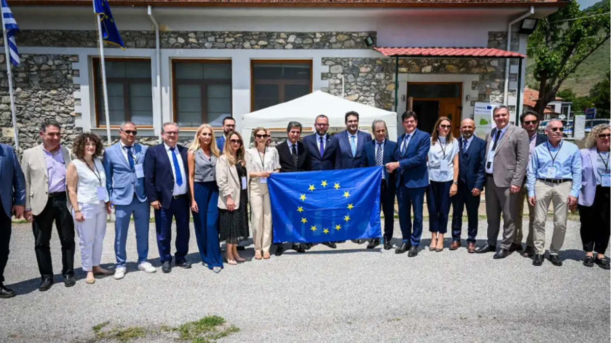 Vendoset vendkalim kufitar RMV-Greqi në zonën e Liqenit të Prespës, Toshkovski: Në Evropë kufijtë duhet të lidhin vende e jo të ndajnë