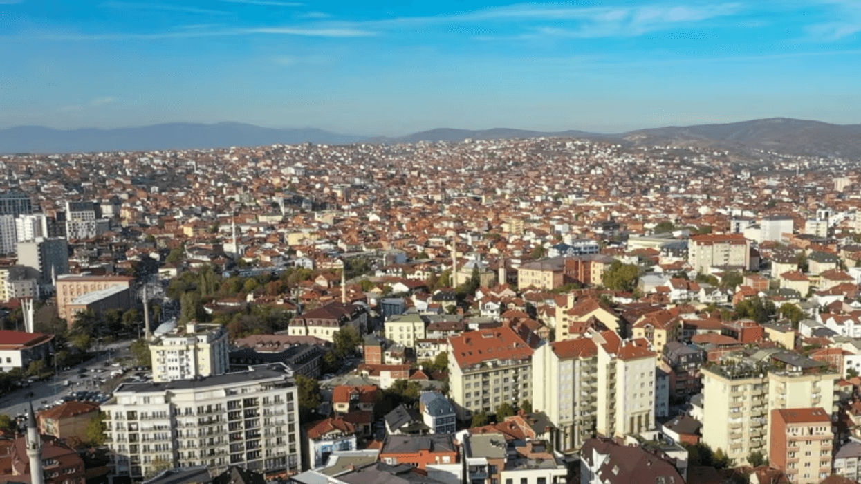 Mijëra qytetarë të Kosovës jetojnë në banesa pa pranim teknik