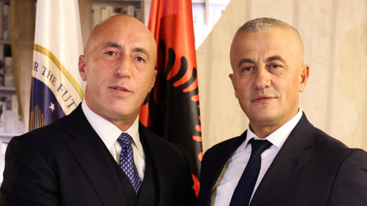 Ilir Tasholli tërhiqet nga kandidatura për kryetar të Lipjanit dhe lë funksionet në AAK