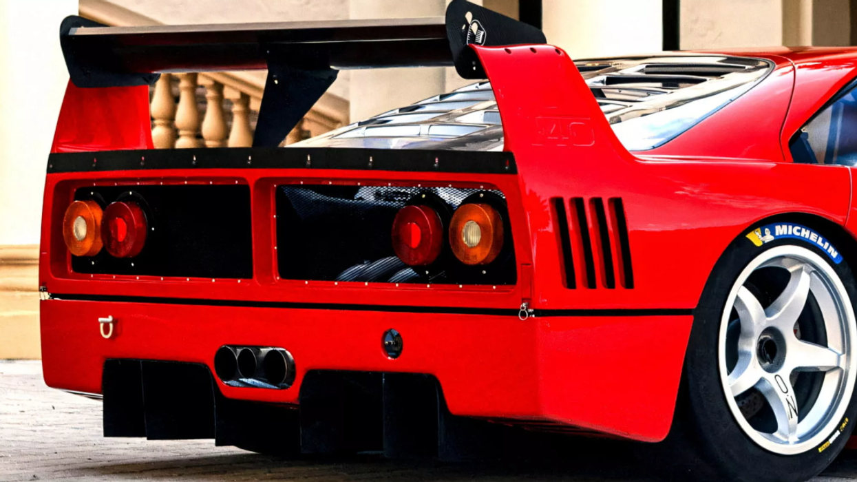 Një Ferrari F40 LM do të dalë në ankand dhe synon çmimin marramendës