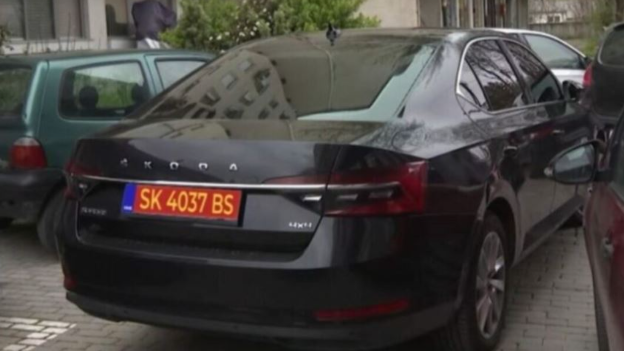 SHPPP nesër me detaje për targat e reja për automjetet zyrtare, afati i fundit për ndërrim është deri më 15 shtator