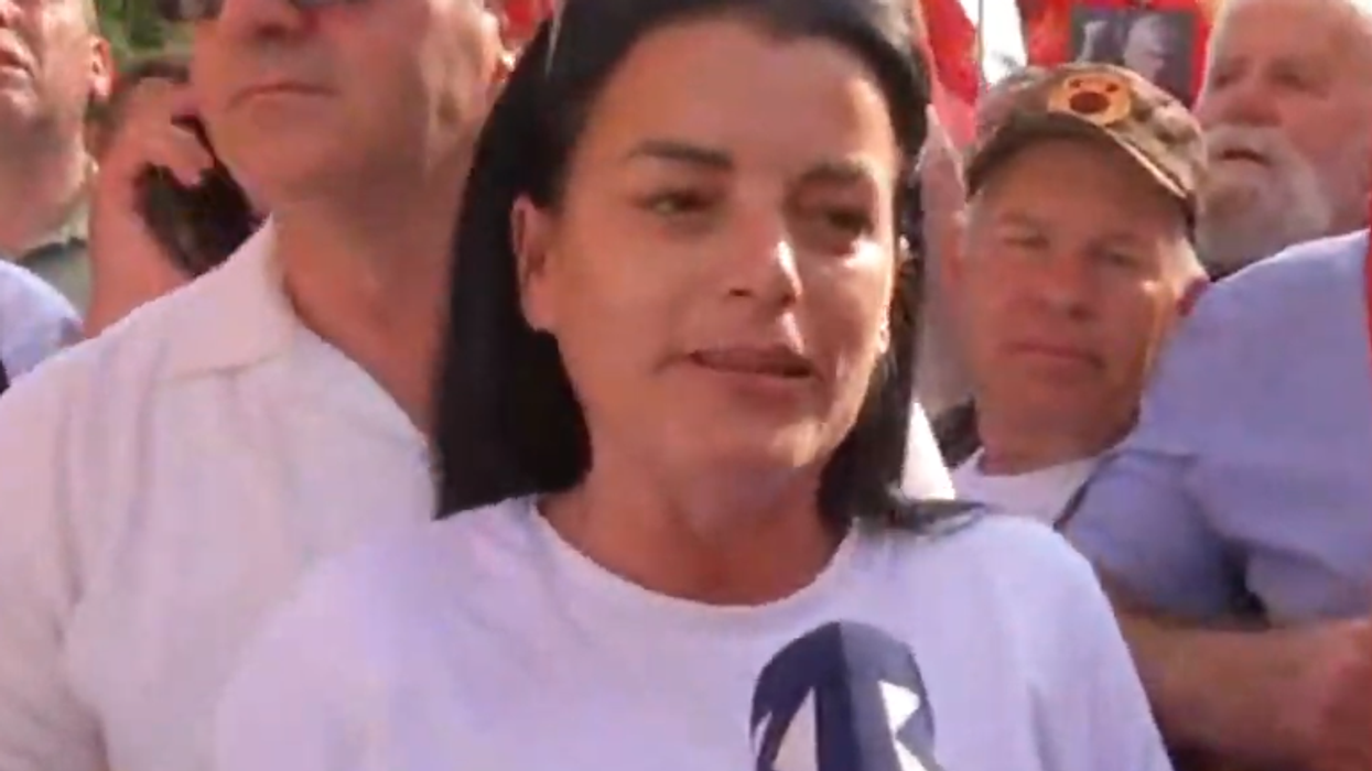 Vasfije Krasniqi i bashkohet protestës kundër Gjykatës Speciale: Jam krenare me UÇK-në