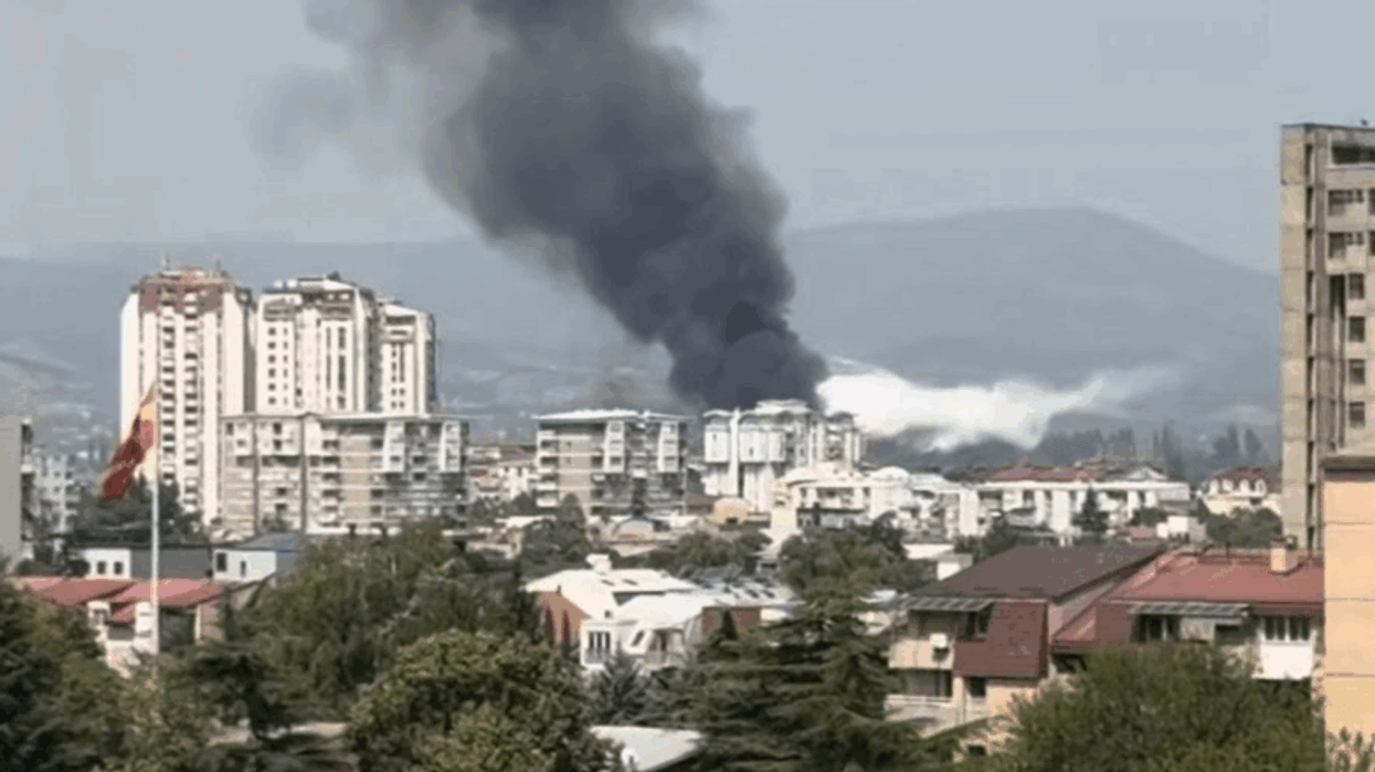 Zjarr në Karposh të Shkupit, digjen disa baraka