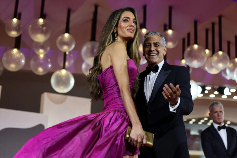 George Clooney and Amal make glamorous appearances at the Venice Film Festival - the Hollywood actor is a gentleman to his wife - Telegraph
