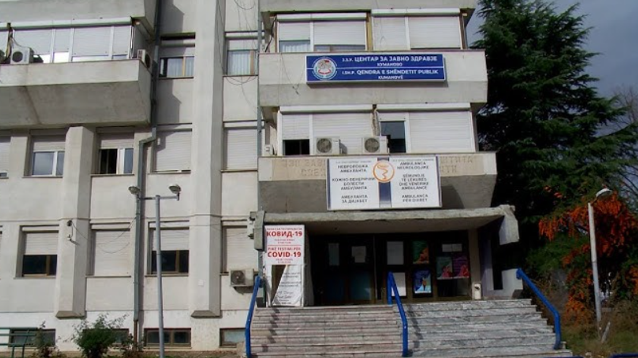 Helmohen me ushqim gjashtë persona në Kumanovë, QSHP jep detajet