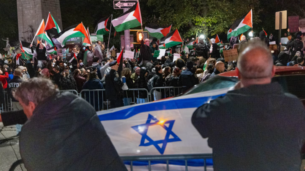 Tensione në Londër, policia ndan protestuesit pro-palestinezë dhe ata pro-izraelitë