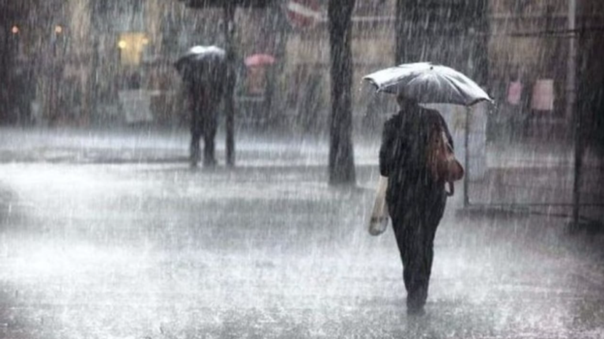 Shi, shtrëngata dhe reshje borë në zonat malore në Shqipëri