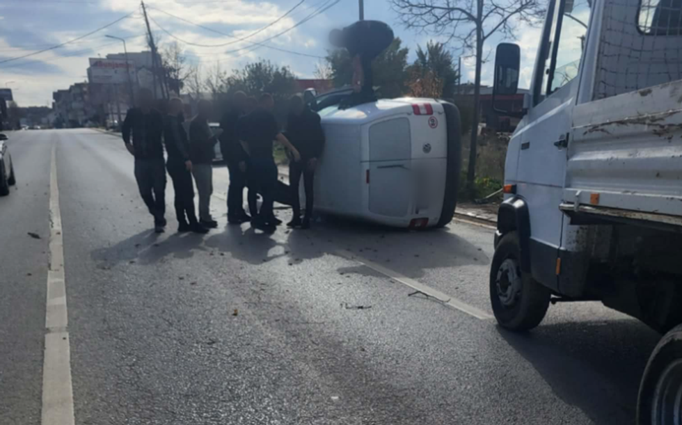 Aksident në rrugën “Mon Balaj” në Prishtinë, një person pëson lëndime