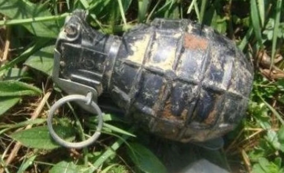 Kanosje pas një mosmarrëveshjeje në Han të Elezit, policia gjen edhe një granatë