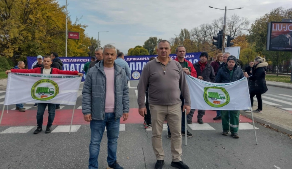 Punonjësit e Ndërmarrjes Publike “Parqe dhe Gjelbërim”–Shkup sërish protestuan, që dy muaj nuk kanë marrë pagat