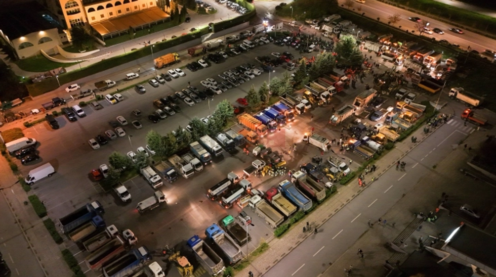 Filloi aksioni i madh për pastrimin e Shkupit